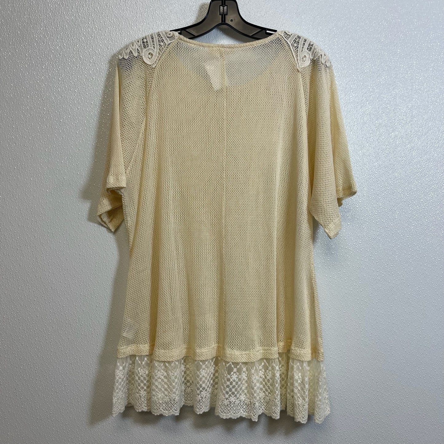 Ivory Top Short Sleeve Ryu, Size S