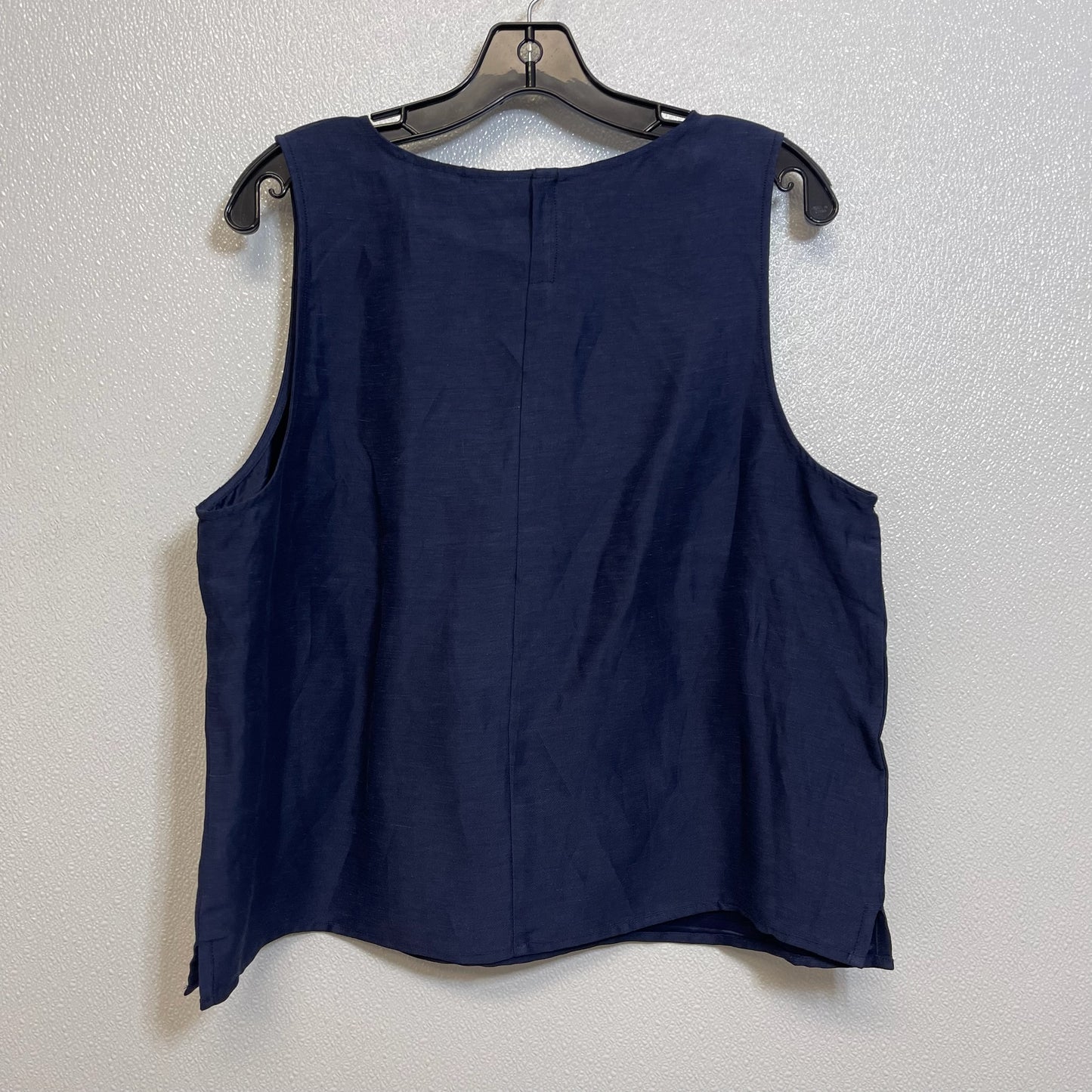 Top Sleeveless By H For Halston In Navy, Size: Xl