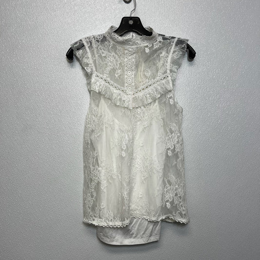 Top Sleeveless By Black Swan In Ivory, Size: Xs