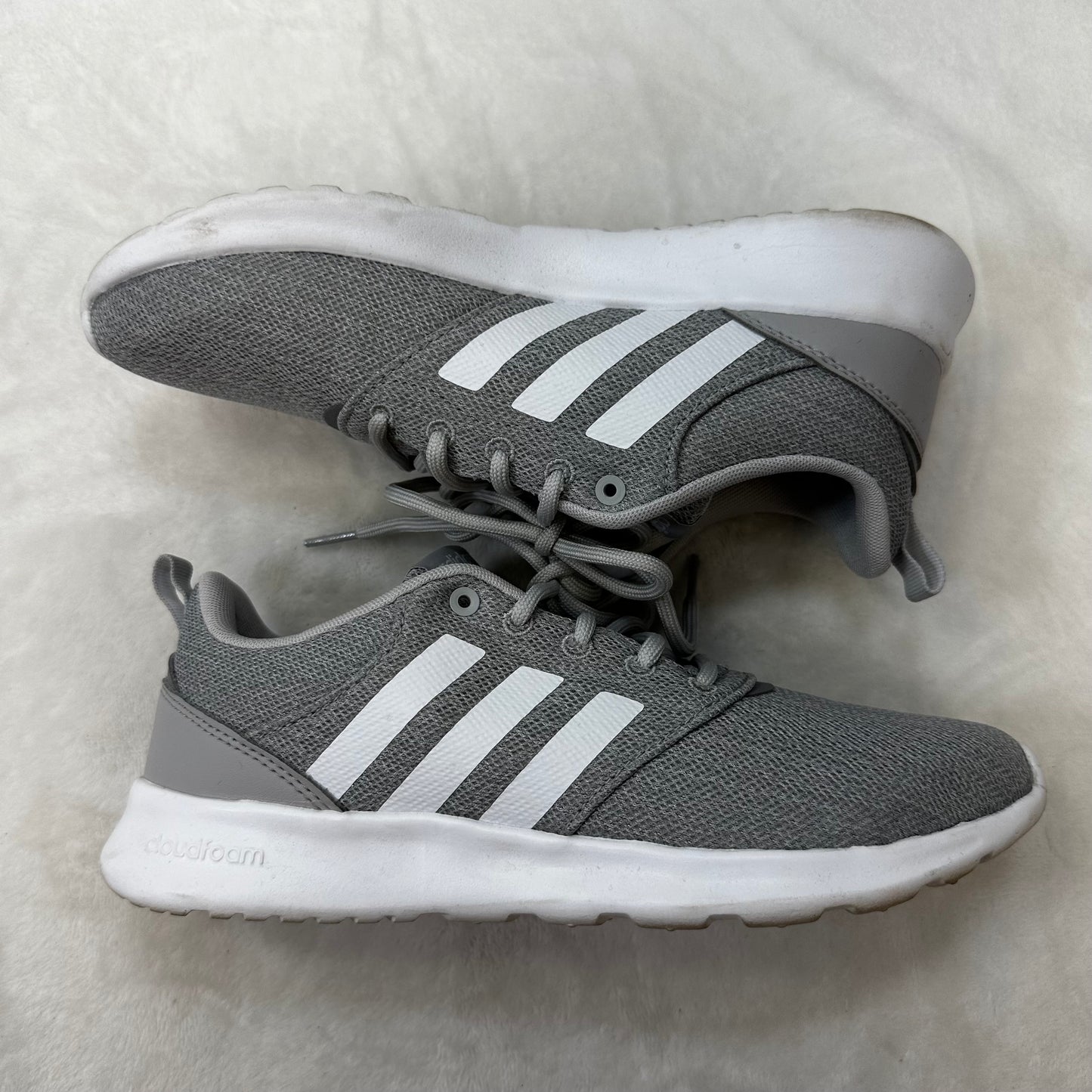 Shoes Sneakers By Adidas In Grey White, Size: 8