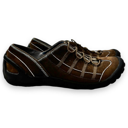 Shoes Sneakers By Privo In Chocolate, Size: 9