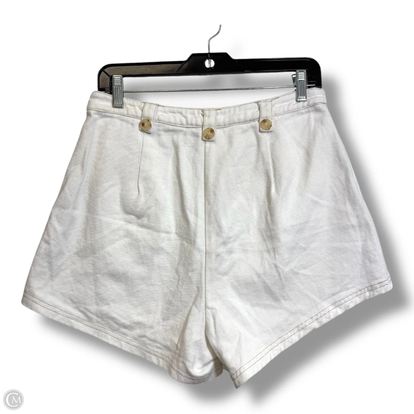 Shorts By Clothes Mentor In White Denim, Size: L