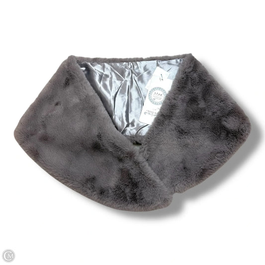 Shawl By Clothes Mentor In Grey, Size: Osfm