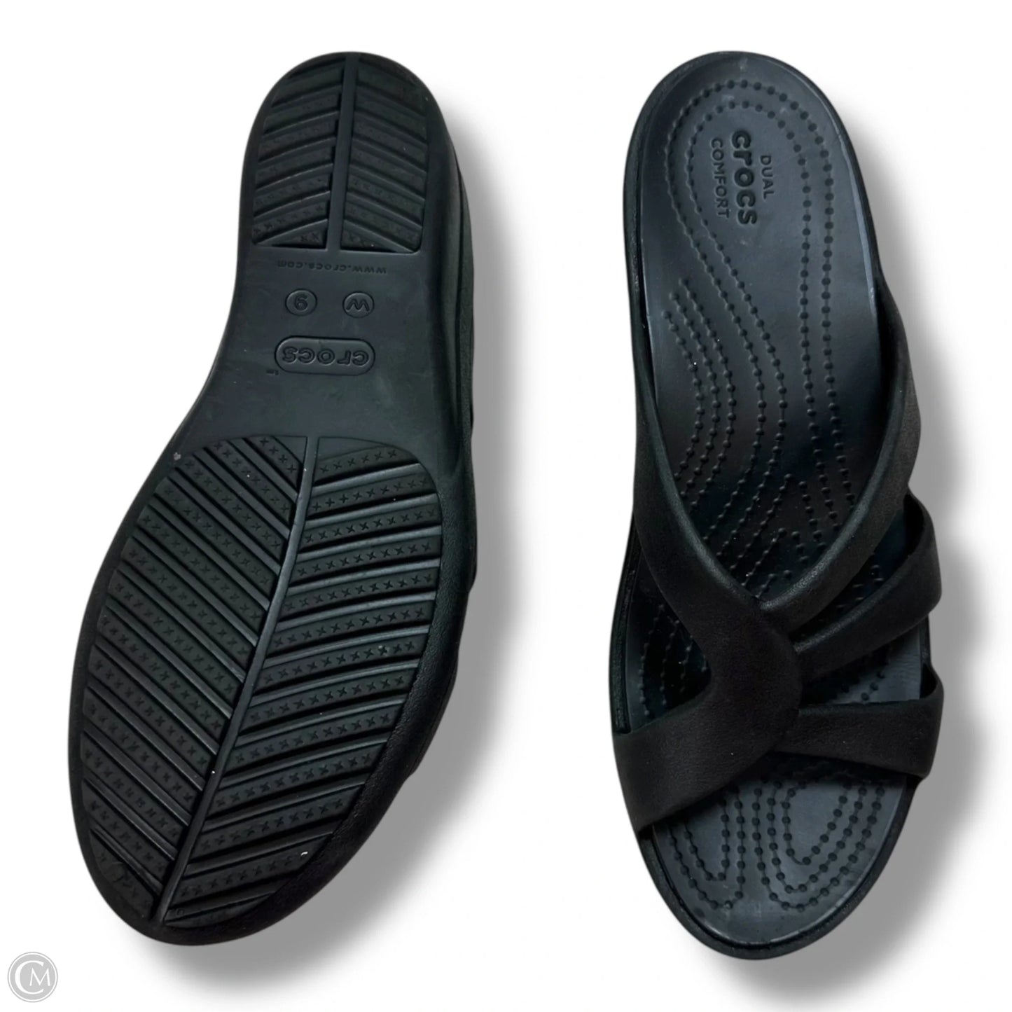 Sandals Flats By Crocs In Black, Size: 9
