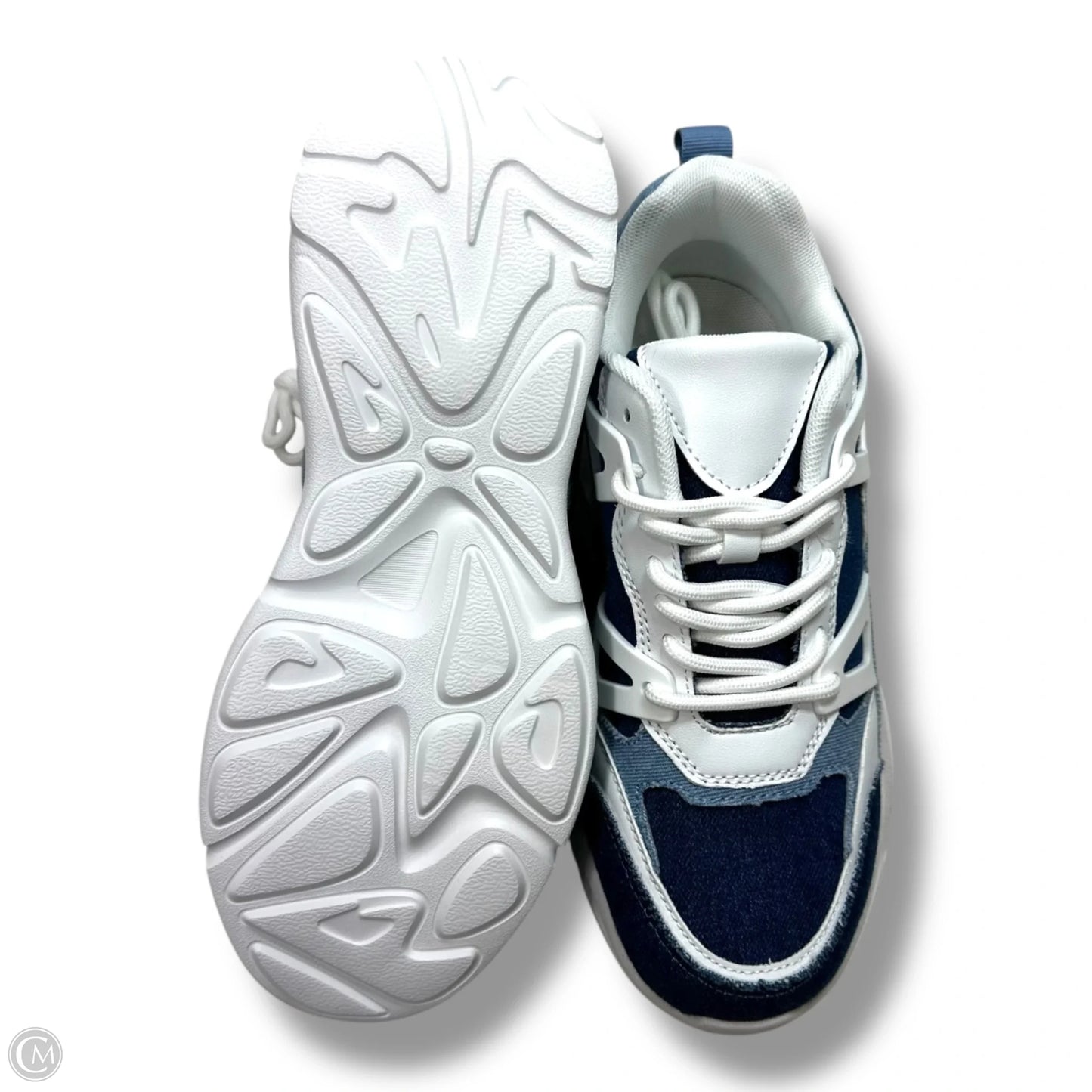 Shoes Sneakers By Clothes Mentor In Blue Denim, Size: 7