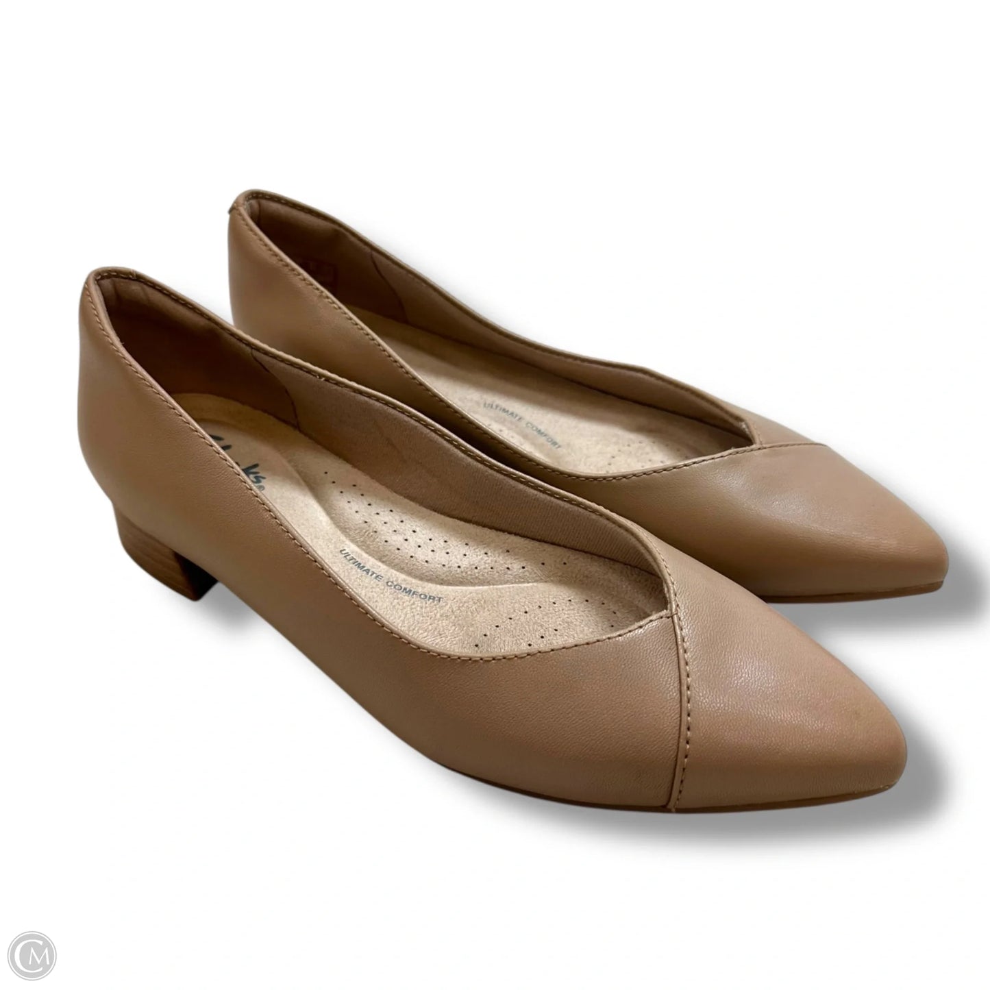 Shoes Flats By Clarks In Tan, Size: 6
