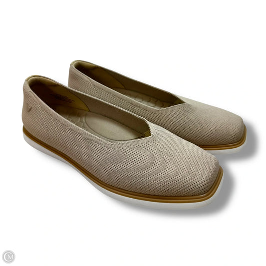 Shoes Flats By VIVAIA In Beige, Size: 7