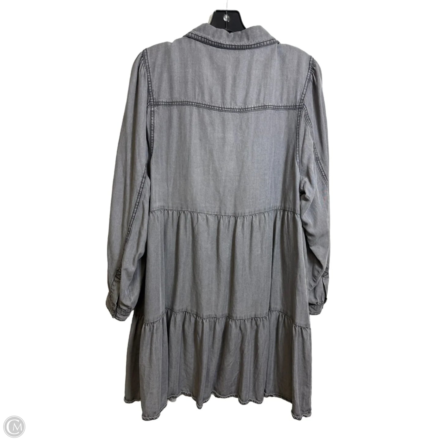 Dress Casual Short By Serra In Grey, Size: L