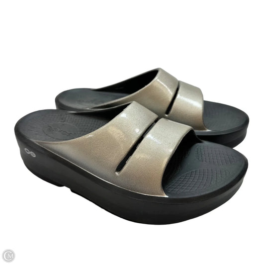 Sandals Heels Platform By Oofos In Beige, Size: 9