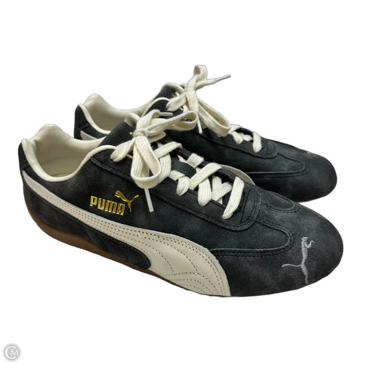 Shoes Sneakers By Puma In Grey, Size: 9