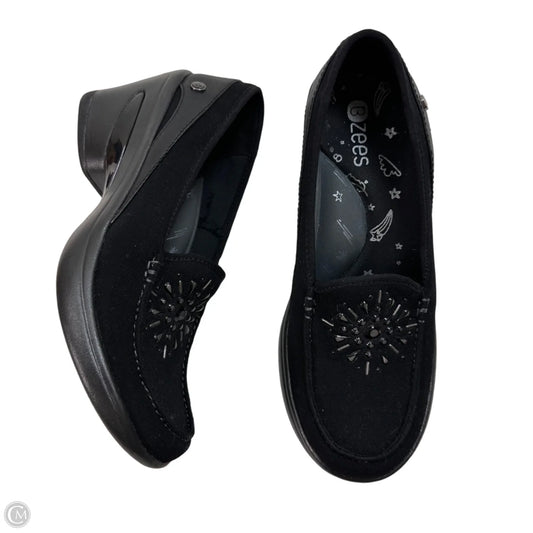 Shoes Flats By Bzees In Black, Size: 7