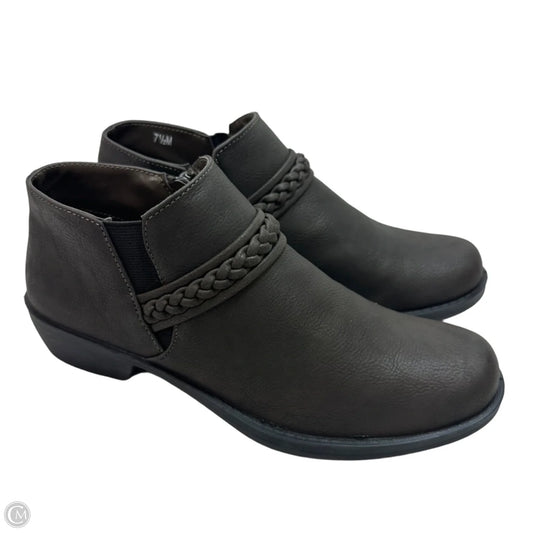 Boots Ankle Flats By Easy Street In Brown, Size: 7.5