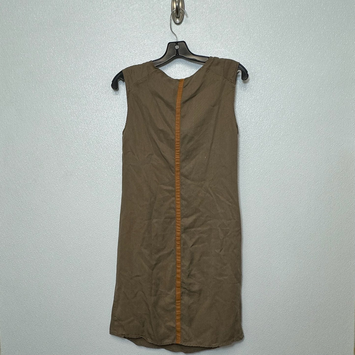 Dress Casual Short By Clothes Mentor  Size: L