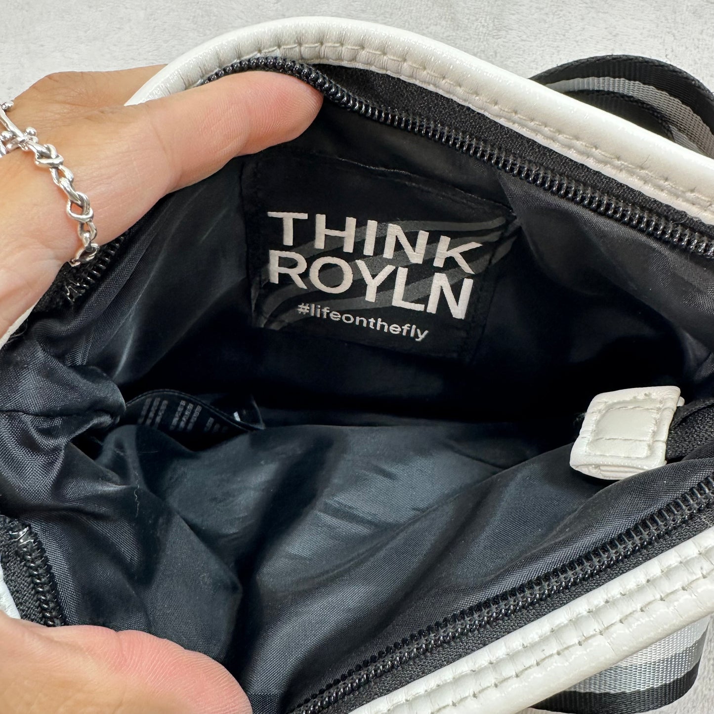 Crossbody By Think Royln, Size: Small
