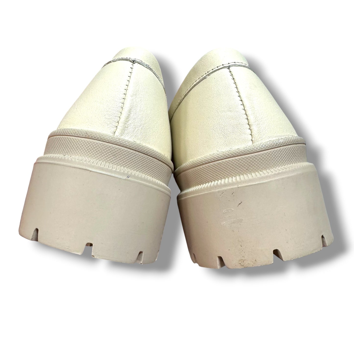 Leather Shoes loafers Flats By Patina In Beige, Size: 9.5