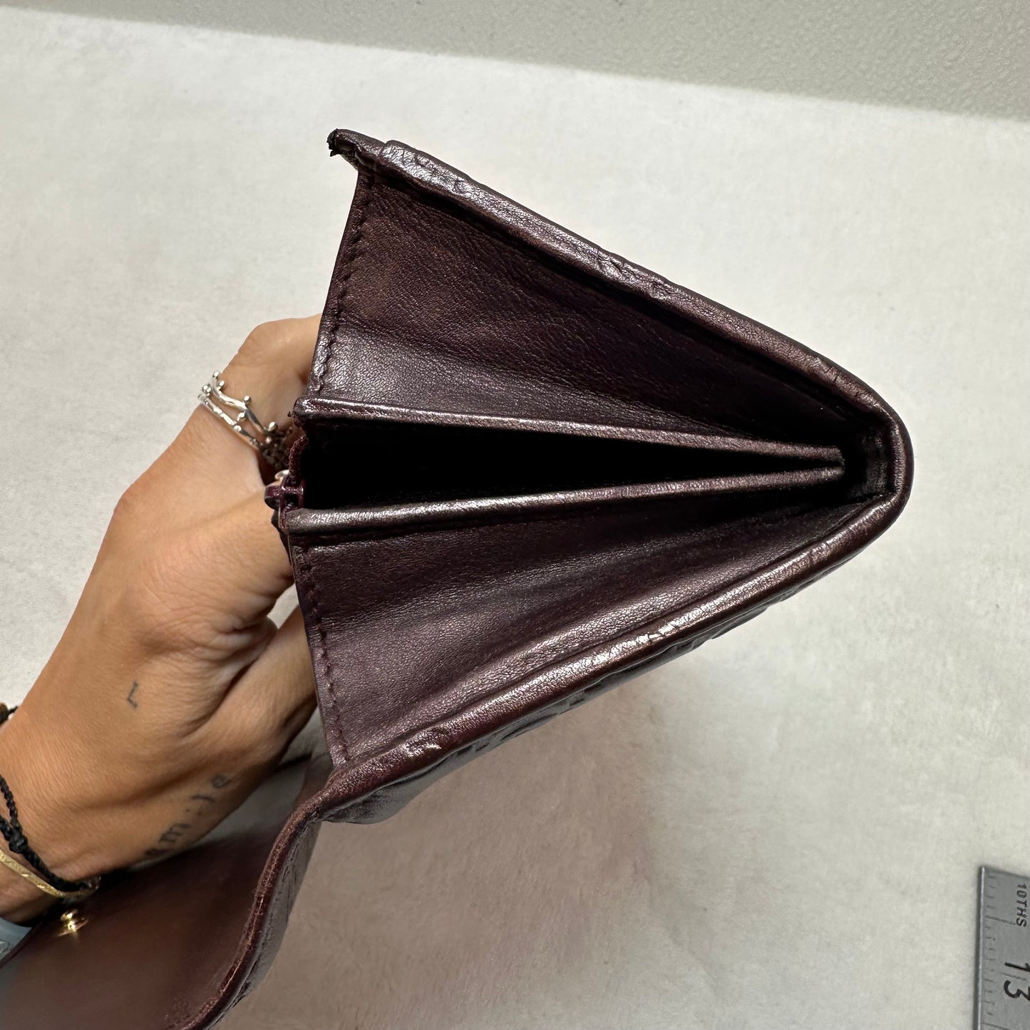 Wallet Luxury Designer By Gucci, Size: Small