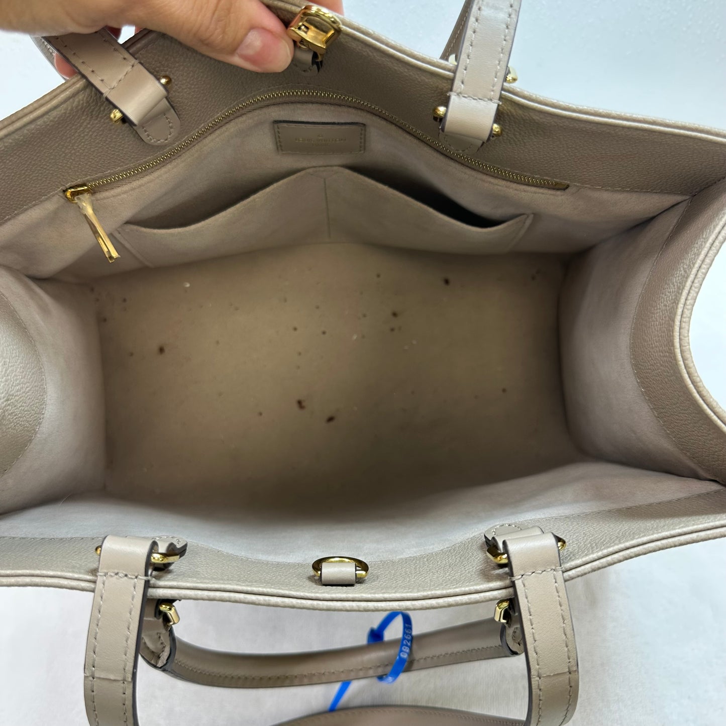 OnTheGo MM tote bag Tourterelle (turtledove) beige Monogram Empreinte leather Handbag Luxury Designer By Louis Vuitton, Size: Medium