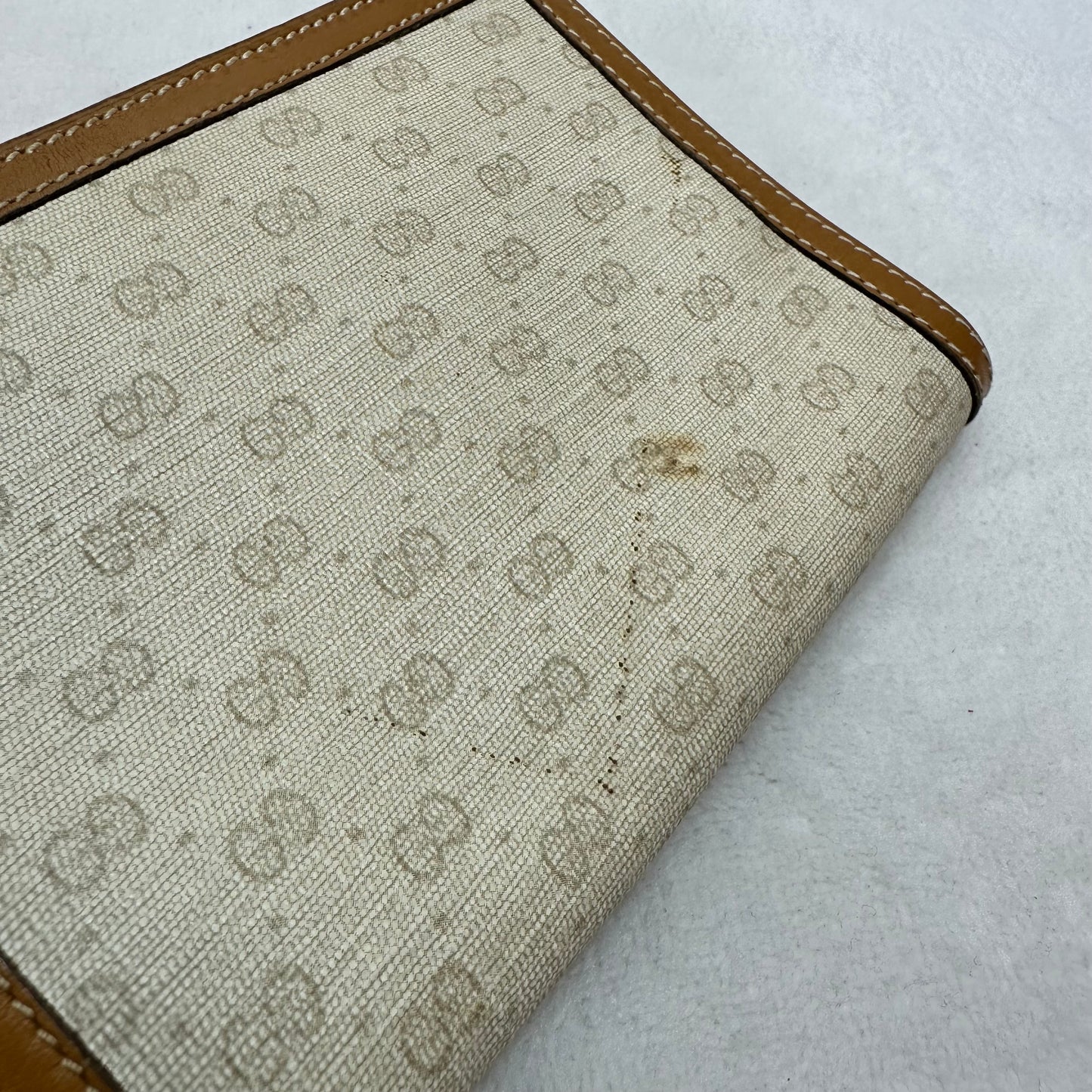 Wallet Luxury Designer By Gucci, Size: small