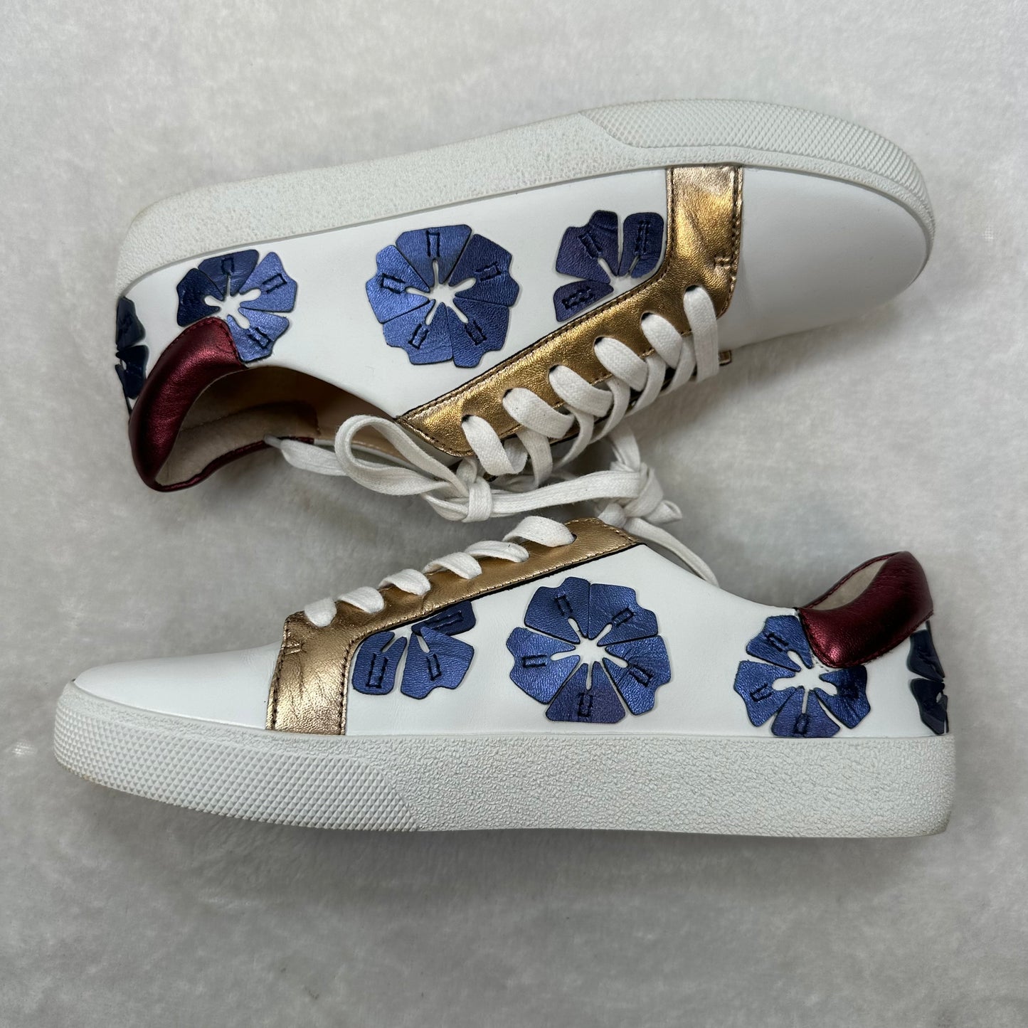 Shoes Sneakers By Vince Camuto  Size: 8