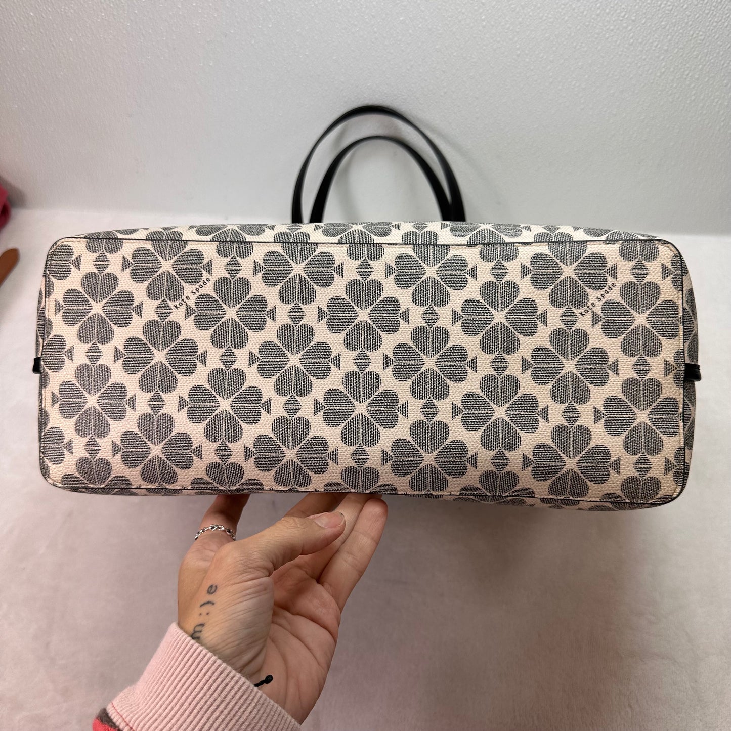 Tote Designer By Kate Spade, Size: Medium