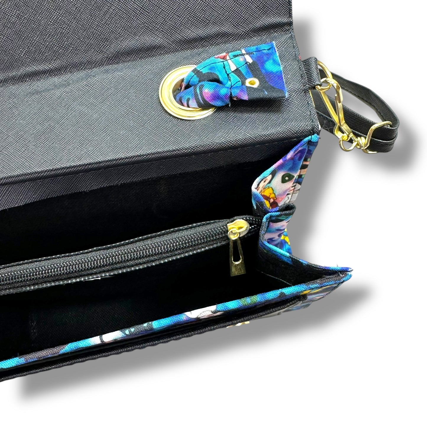 CORALINE Handbag By Loungefly, Size: Small