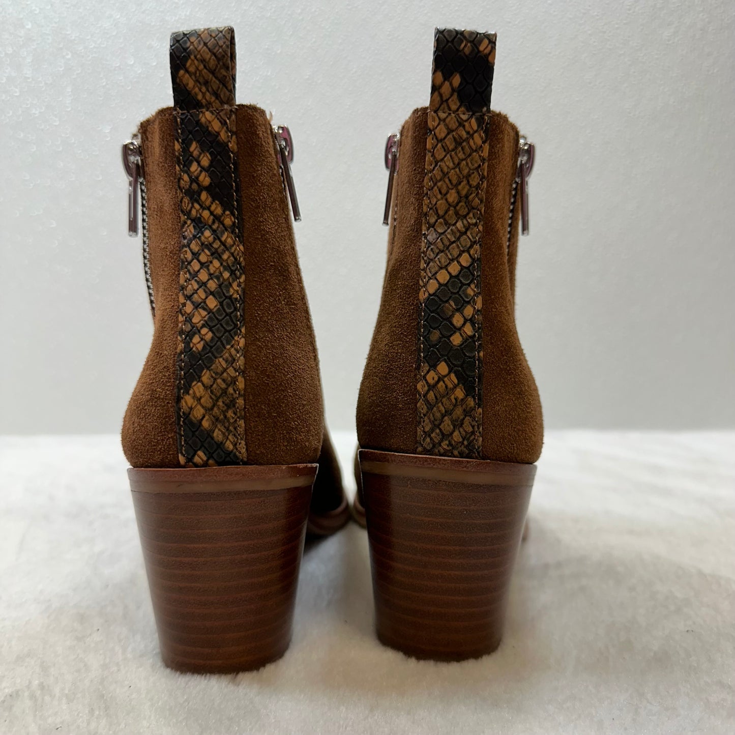 Boots Ankle Heels By Dolce Vita  Size: 6