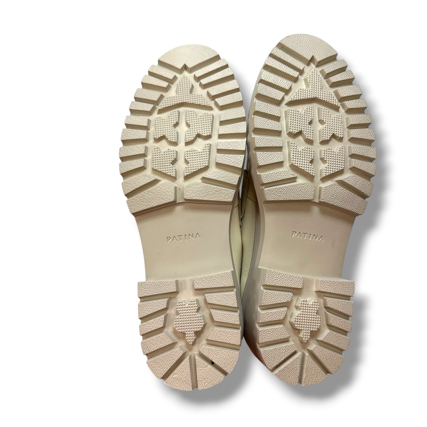 Leather Shoes loafers Flats By Patina In Beige, Size: 9.5