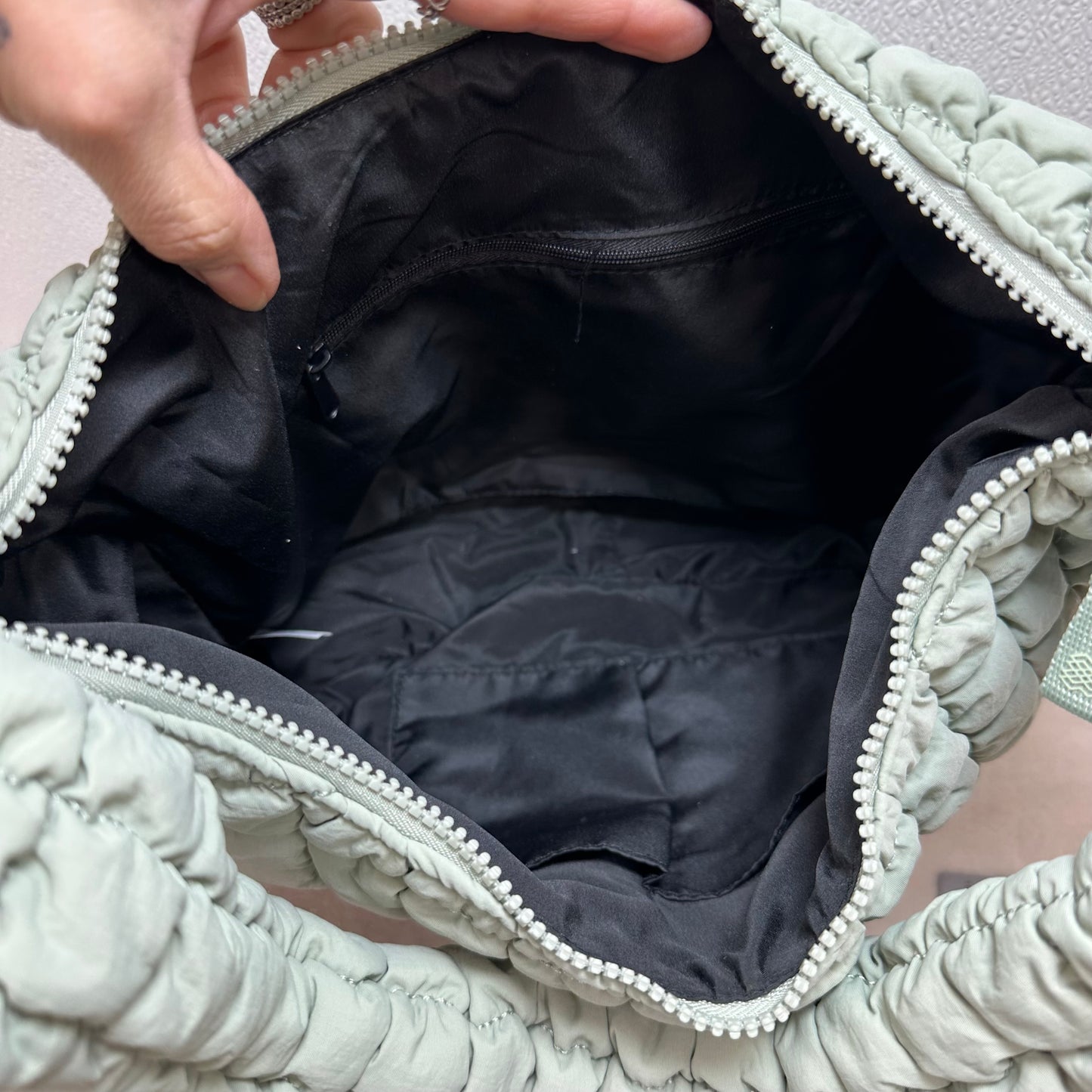 Handbag By Flx, Size: Medium