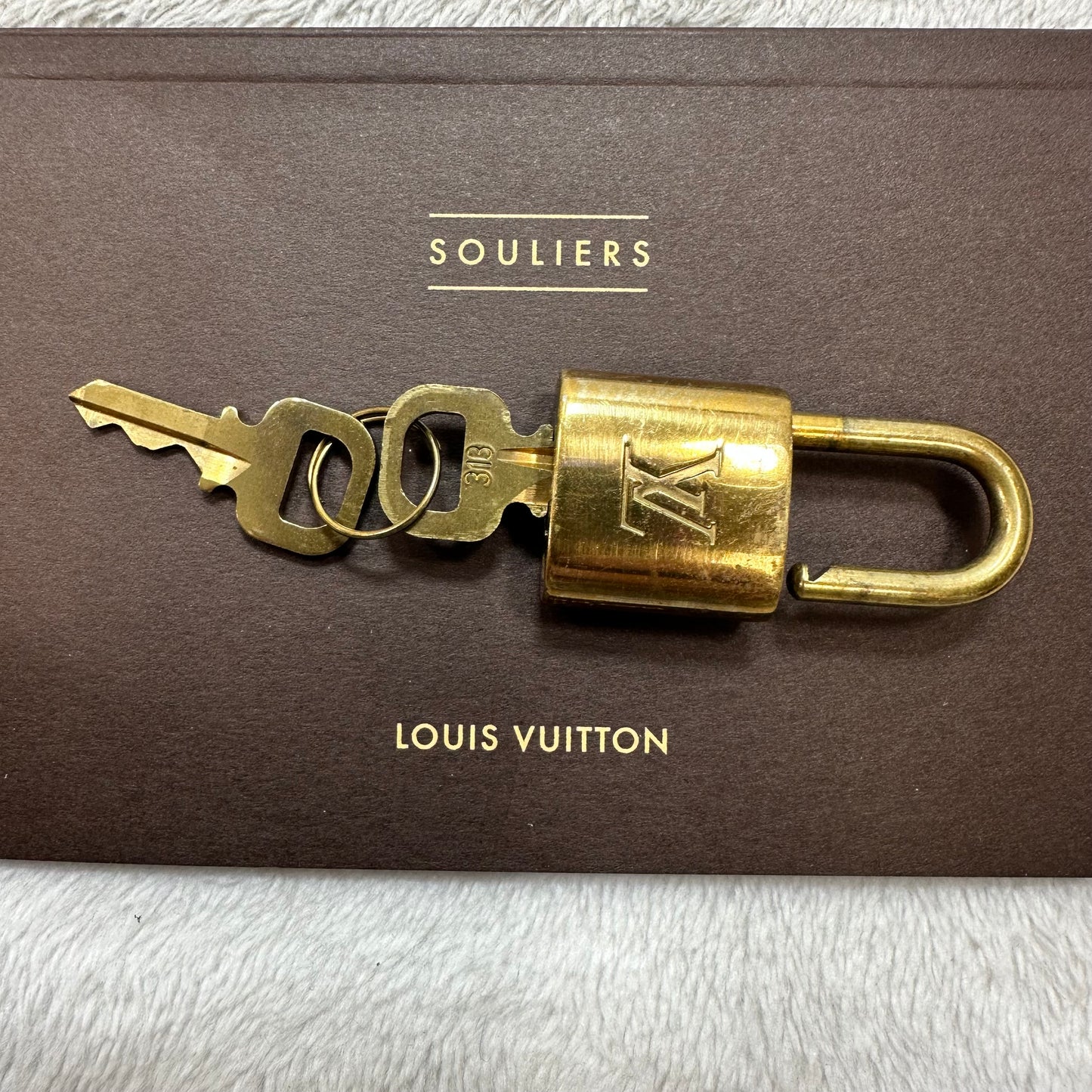 REDUCED/Final Sale: Monogram Luggage rolling suitcase Luxury Designer By Louis Vuitton, Size: Medium IN STORE PICK UP