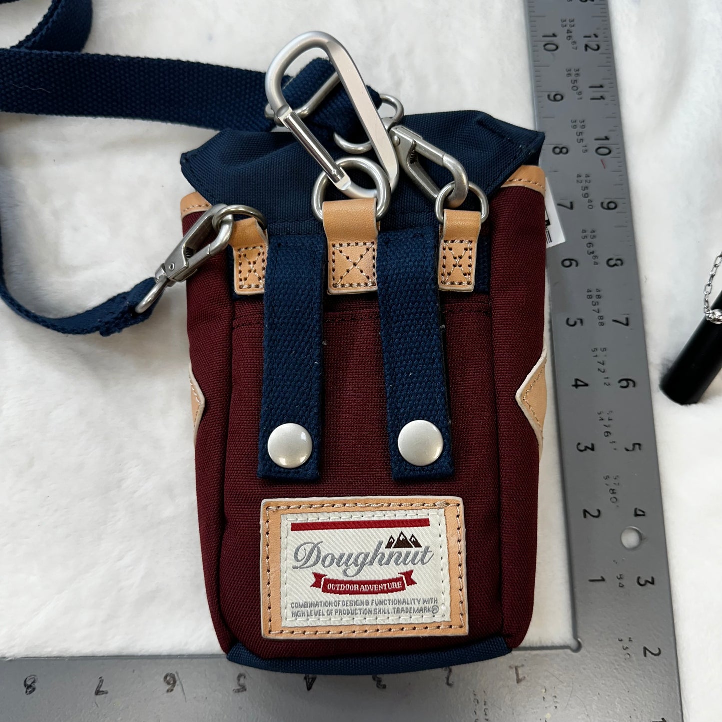 Crossbody By DOUGHNUT OUTDOOR ADVENTURE , Size: Small