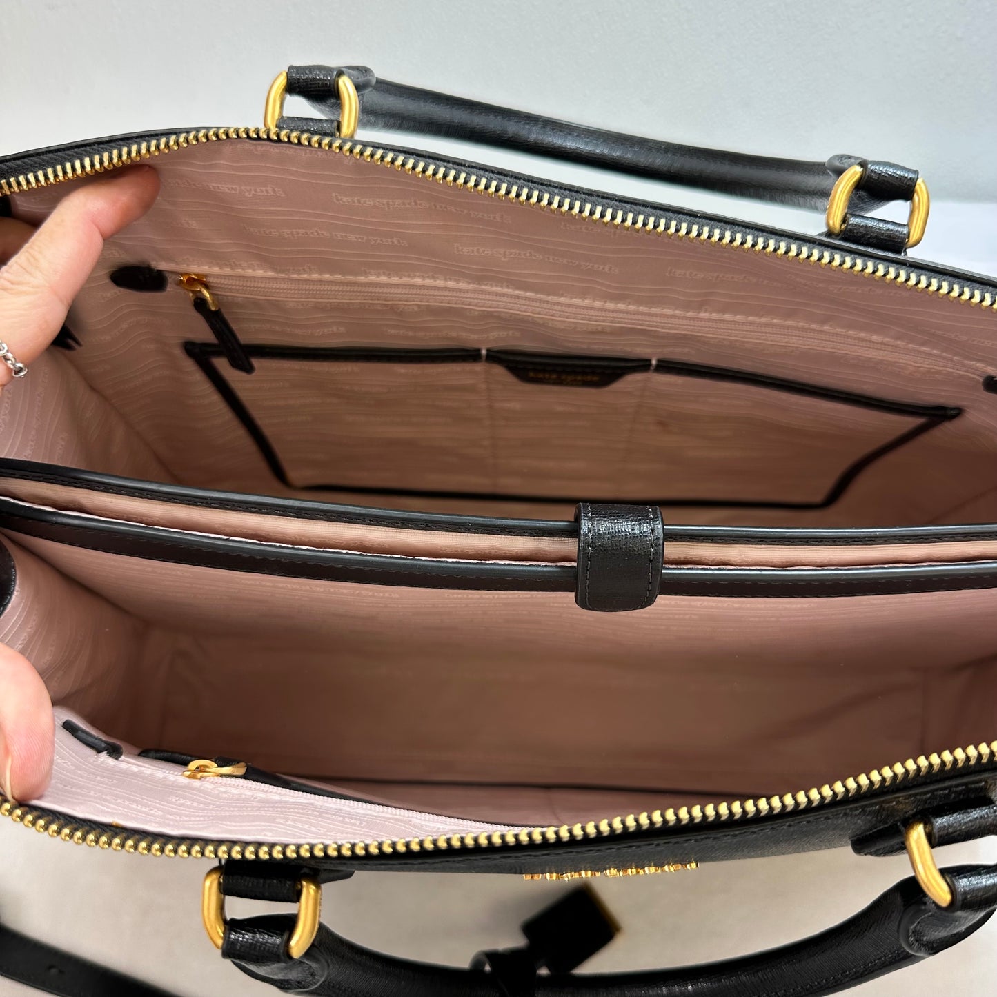 Laptop Bag Designer By Kate Spade, Size: Large