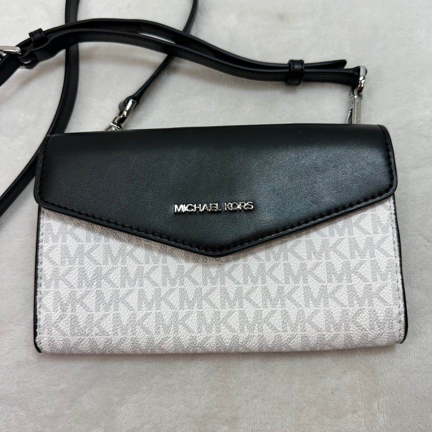 Clutch Designer By Michael Kors, Size: Small