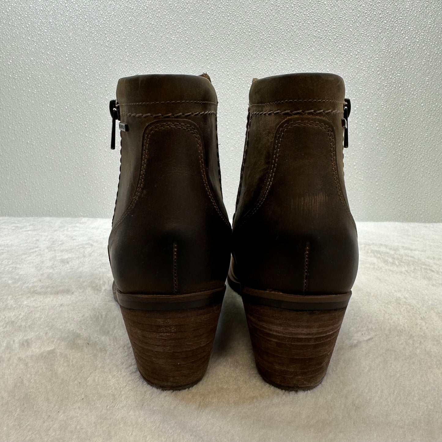 Boots Ankle Flats By Clarks  Size: 7.5