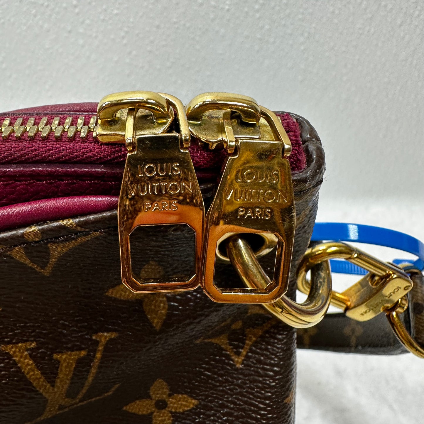 Handbag Designer Louis Vuitton Pallas, Size Medium