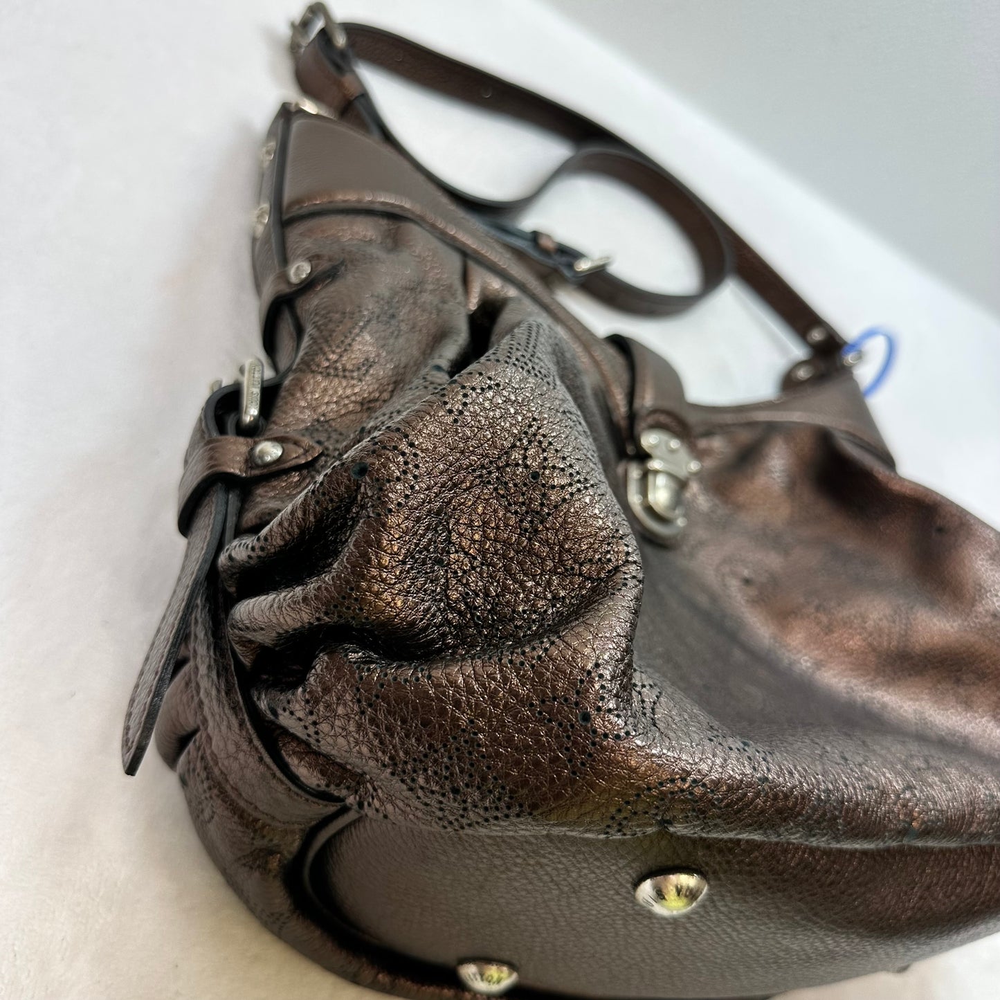Handbag Luxury Designer By Louis Vuitton, Size: Medium