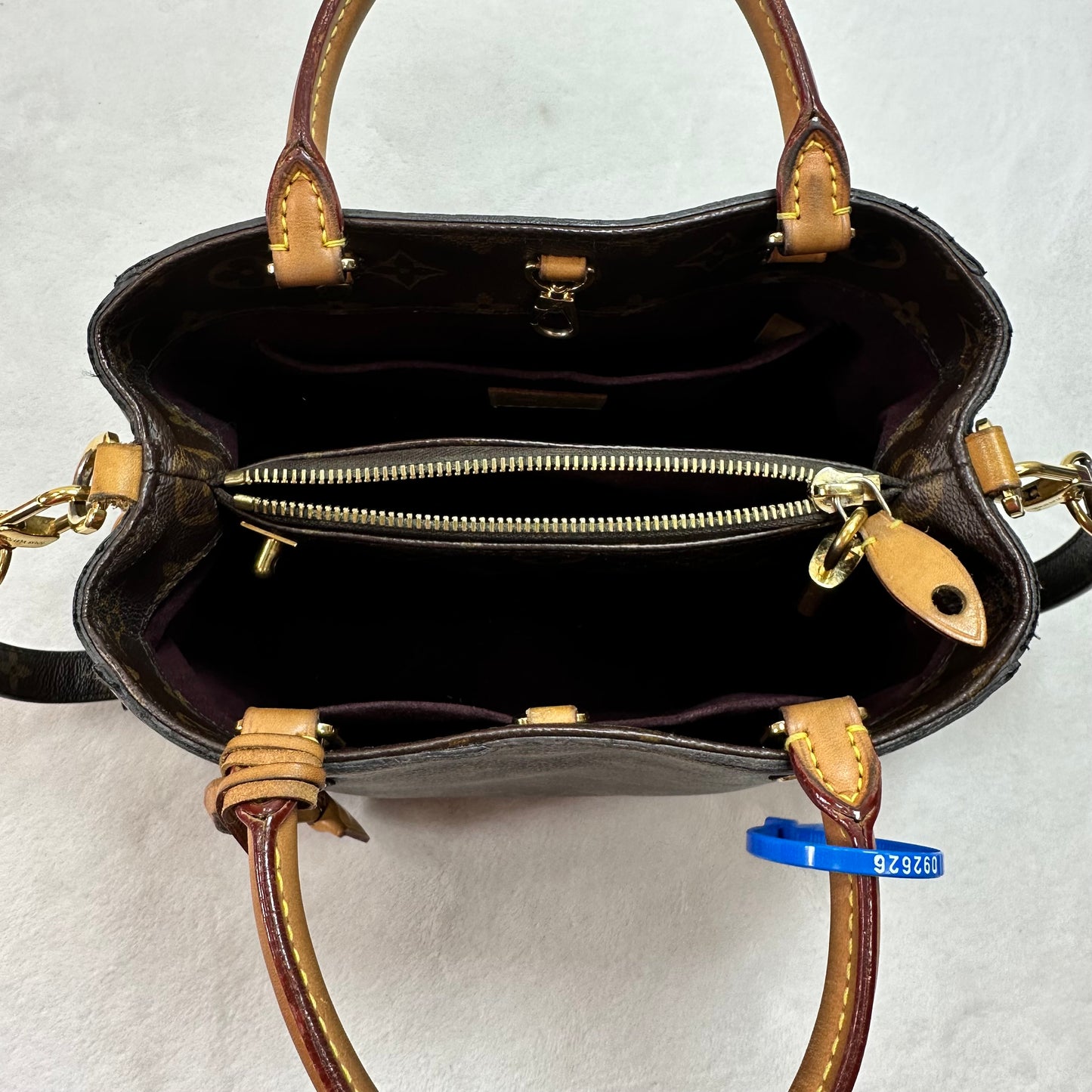 MONTAIGNE Handbag Luxury Designer By Louis Vuitton, Size: Medium