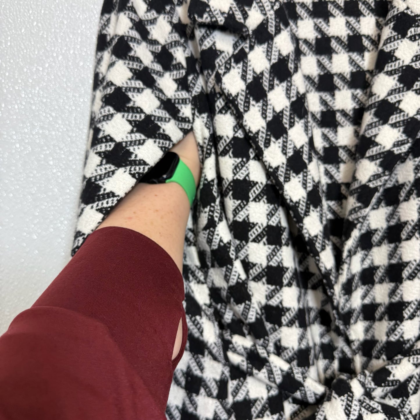 CAPE Jacket By Fantastic Fawn In Black & White, Size: S