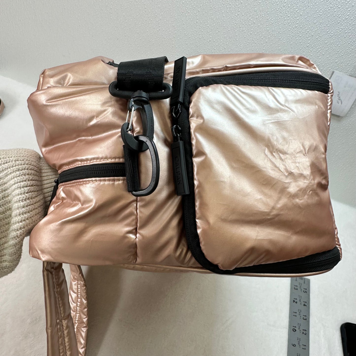 TRAVEL TOTE & keychain By CALPAK, Size: Large