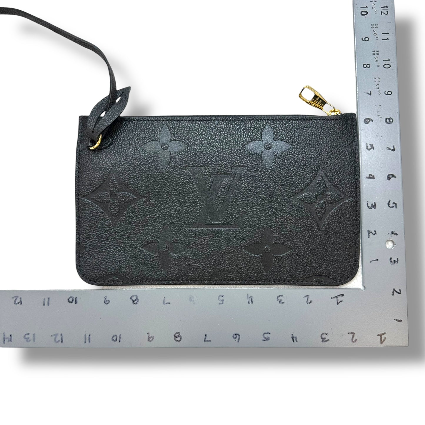 Handbag Luxury Designer By Louis Vuitton, Size: Medium