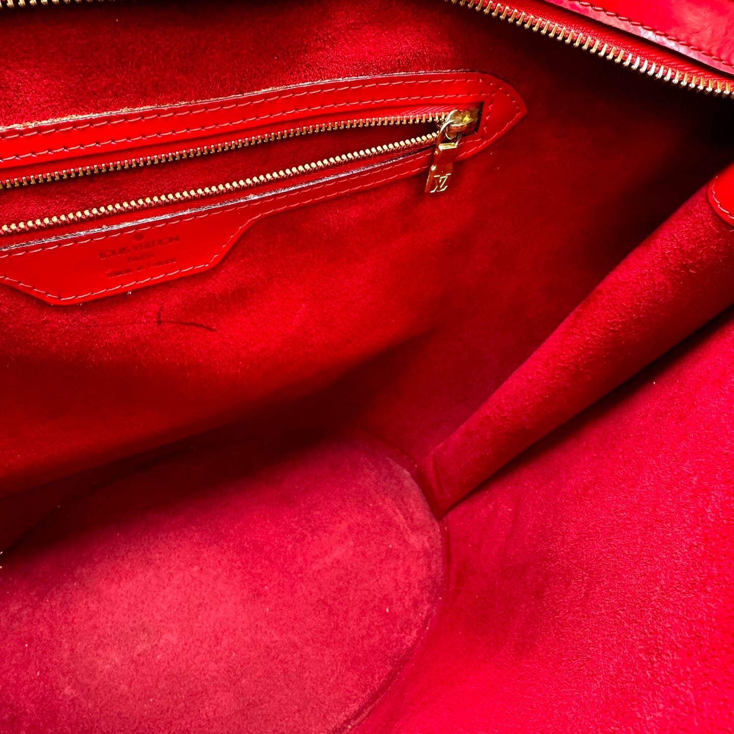 Epi leather Saint Jacques bag Handbag Luxury Designer By Louis Vuitton, Size: Large