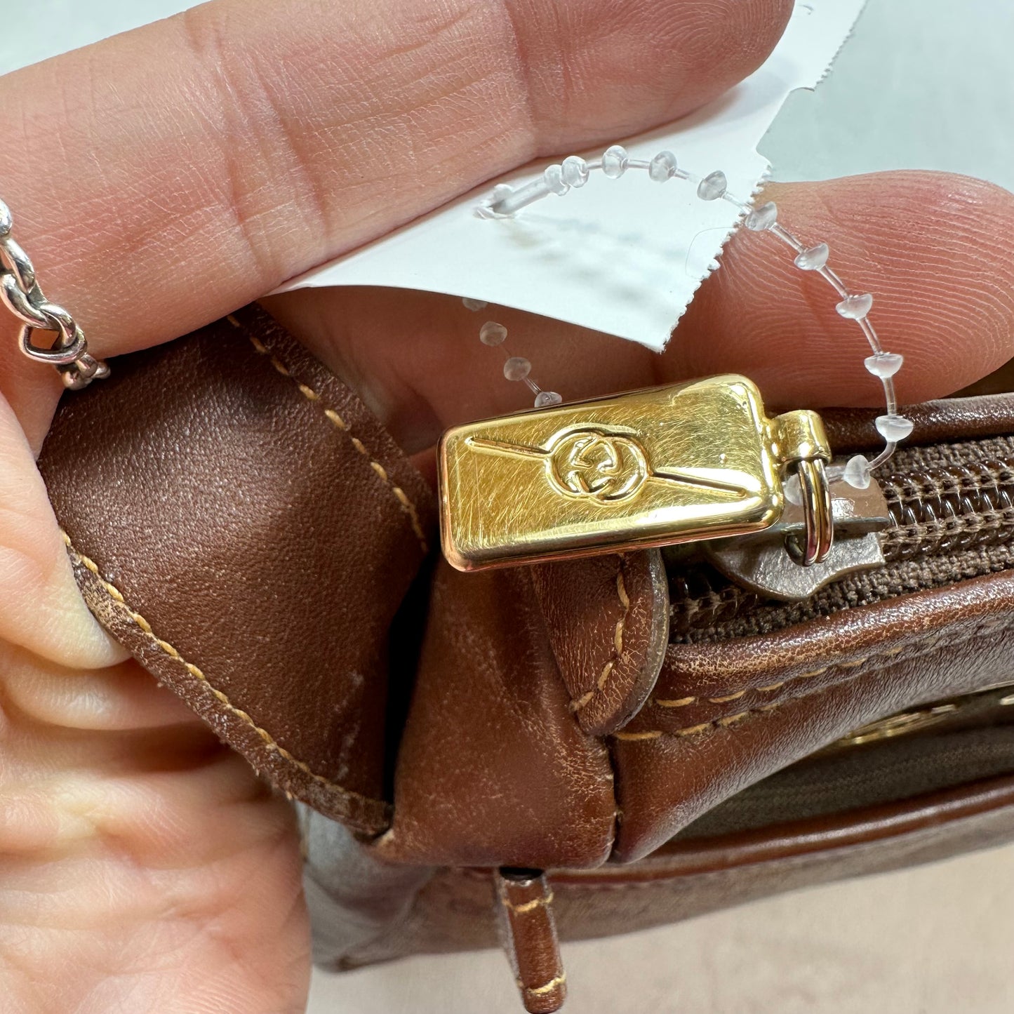 Crossbody Luxury Designer By Gucci, Size: Medium