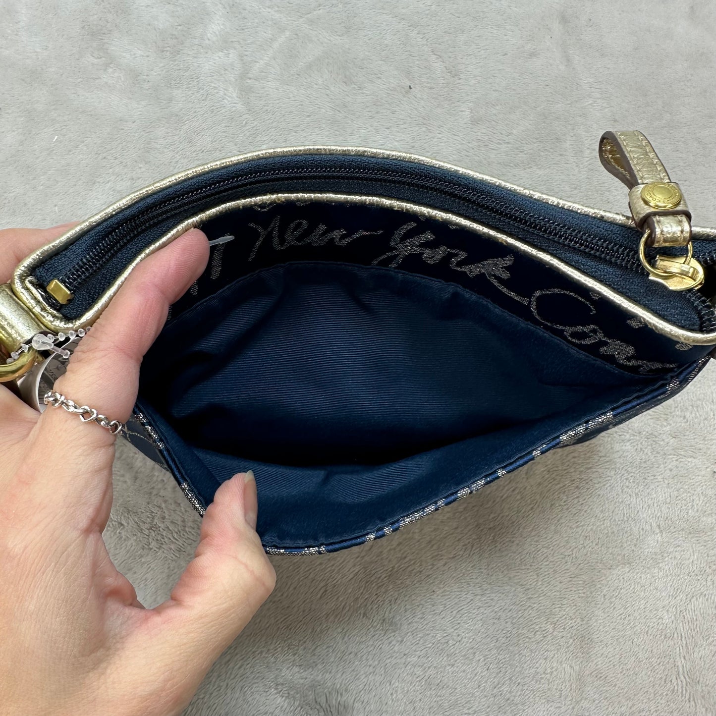 Poppy Signature Script Lurex crossbody bag Designer By Coach, Size: Small