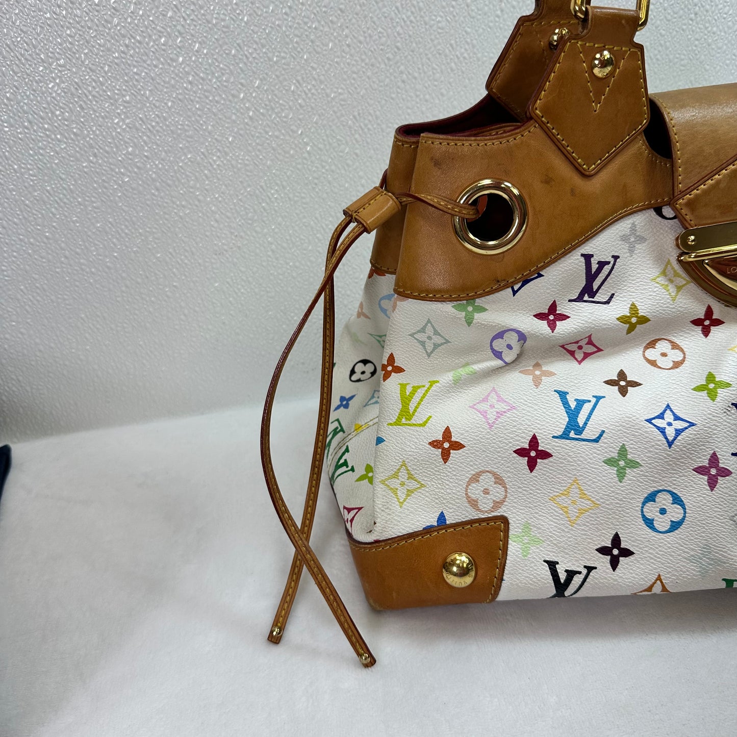 Handbag Luxury Designer By Louis Vuitton, Size: Large