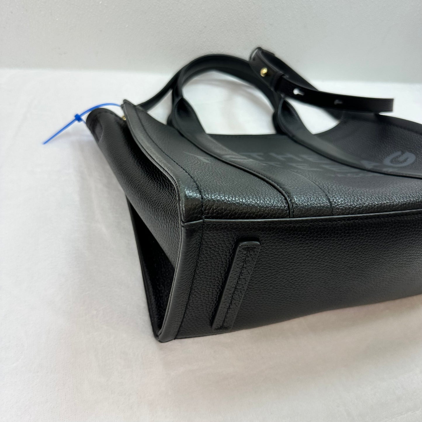 Leather Tote Luxury Designer By Marc Jacobs, Size: Medium