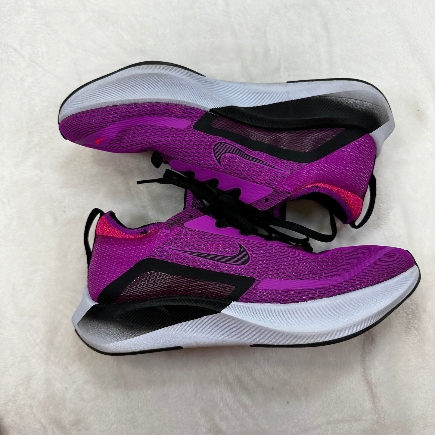 Nike Running Zoom Fly 4 sneakers in hyper violet By Nike, Size: 9.5