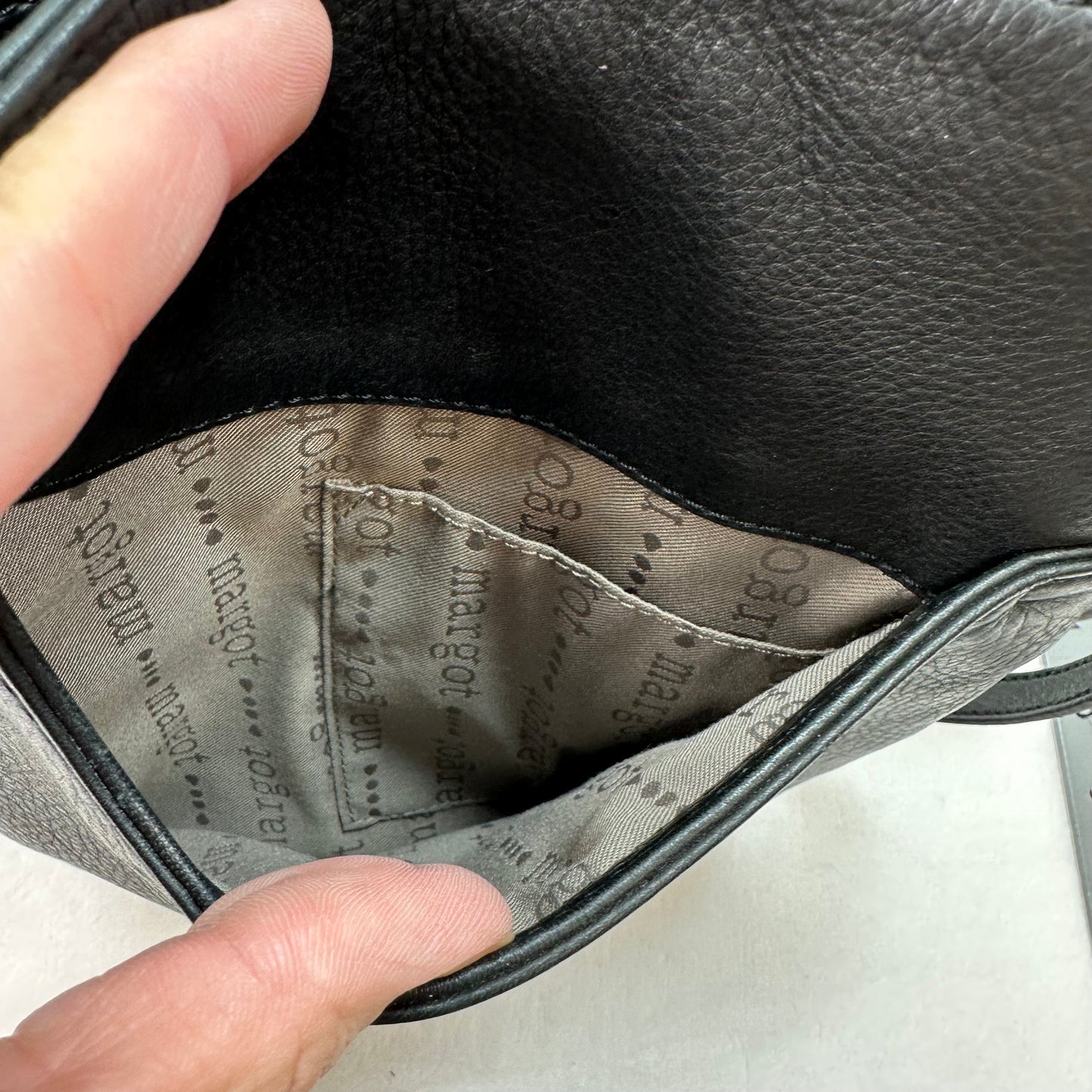 Crossbody By Margot, Size: Small