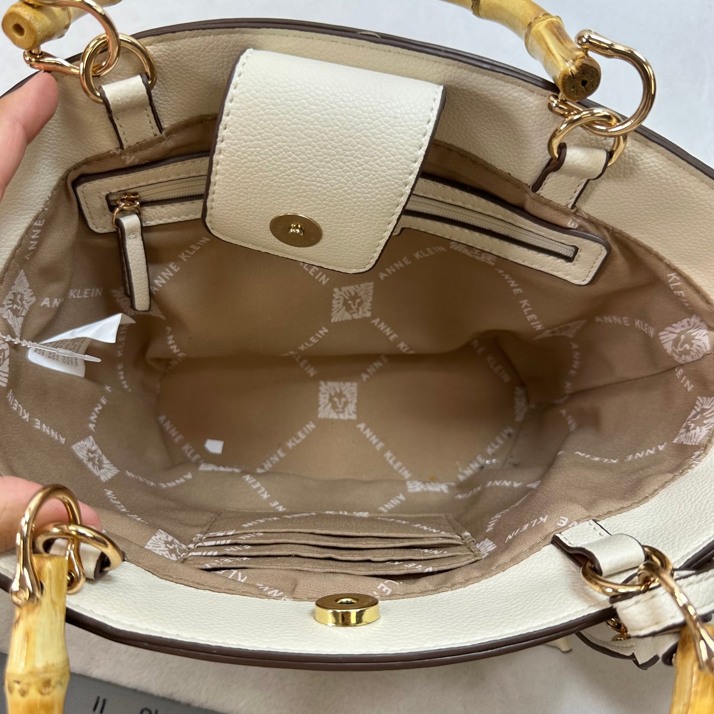 Handbag By Anne Klein, Size: Small