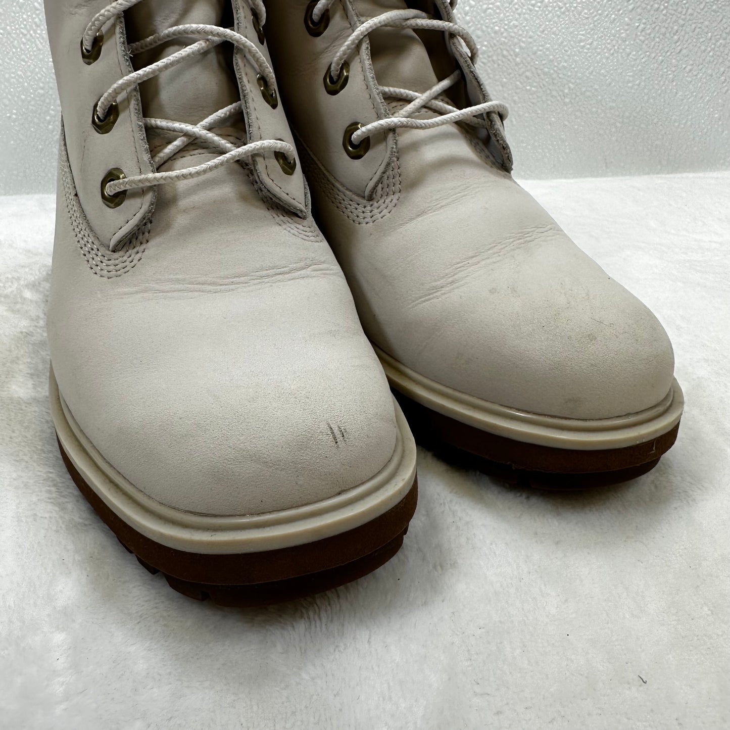 Boots Hiking By Timberland In Off White, Size: 8.5