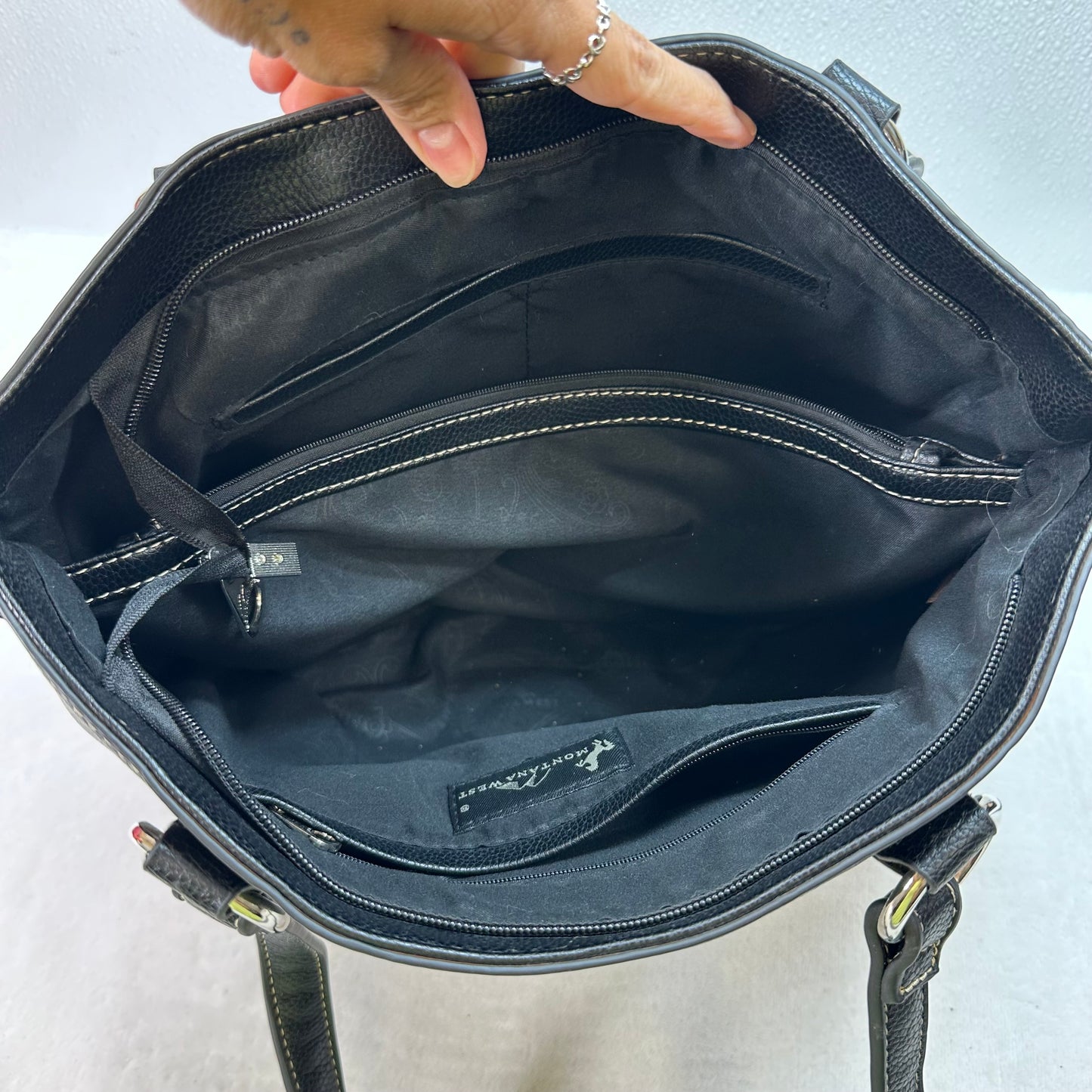 Handbag By mountain west, Size: Large
