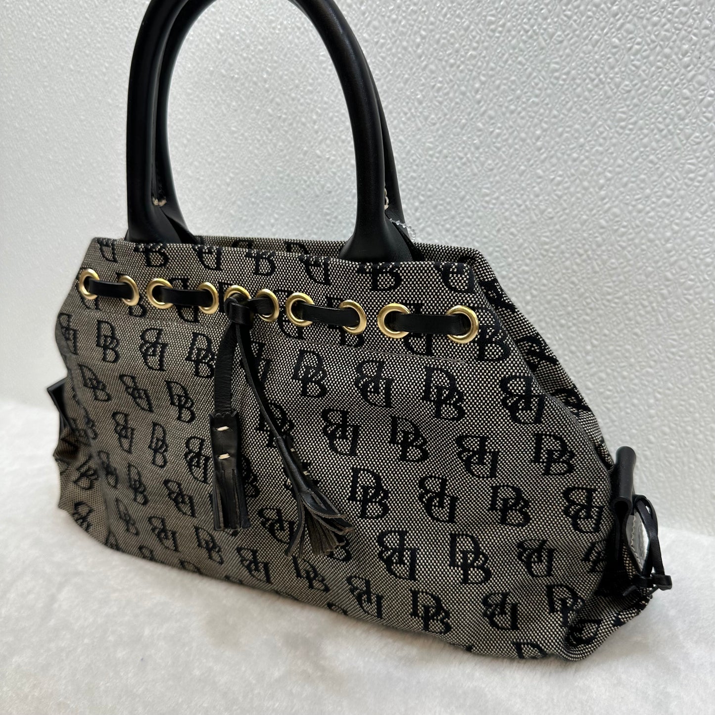 Handbag By Dooney And Bourke  Size: Small